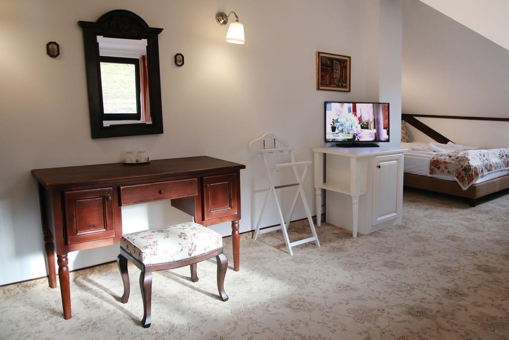 Hotel Conacul Bratescu Bran  Habitación foto