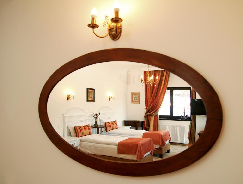 Hotel Conacul Bratescu Bran  Habitación foto